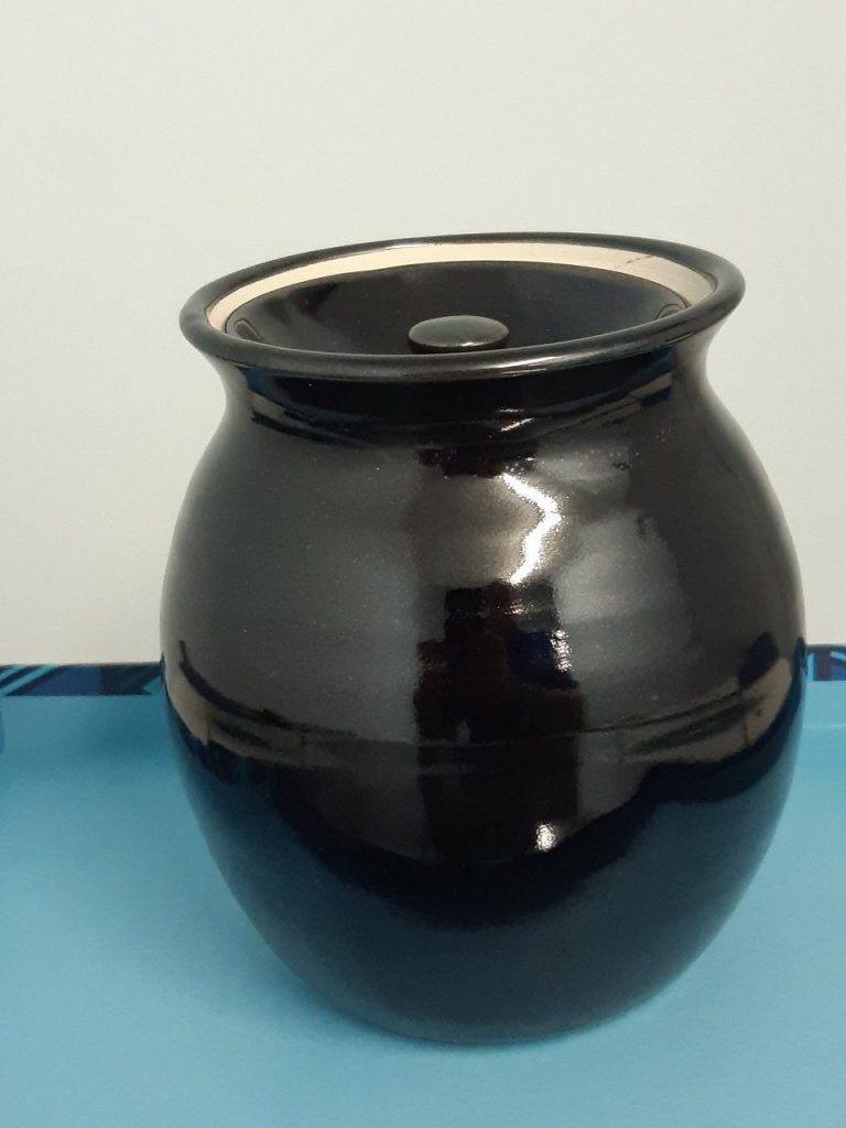 Locally Made Pottery Urns Pets at Peace Central West